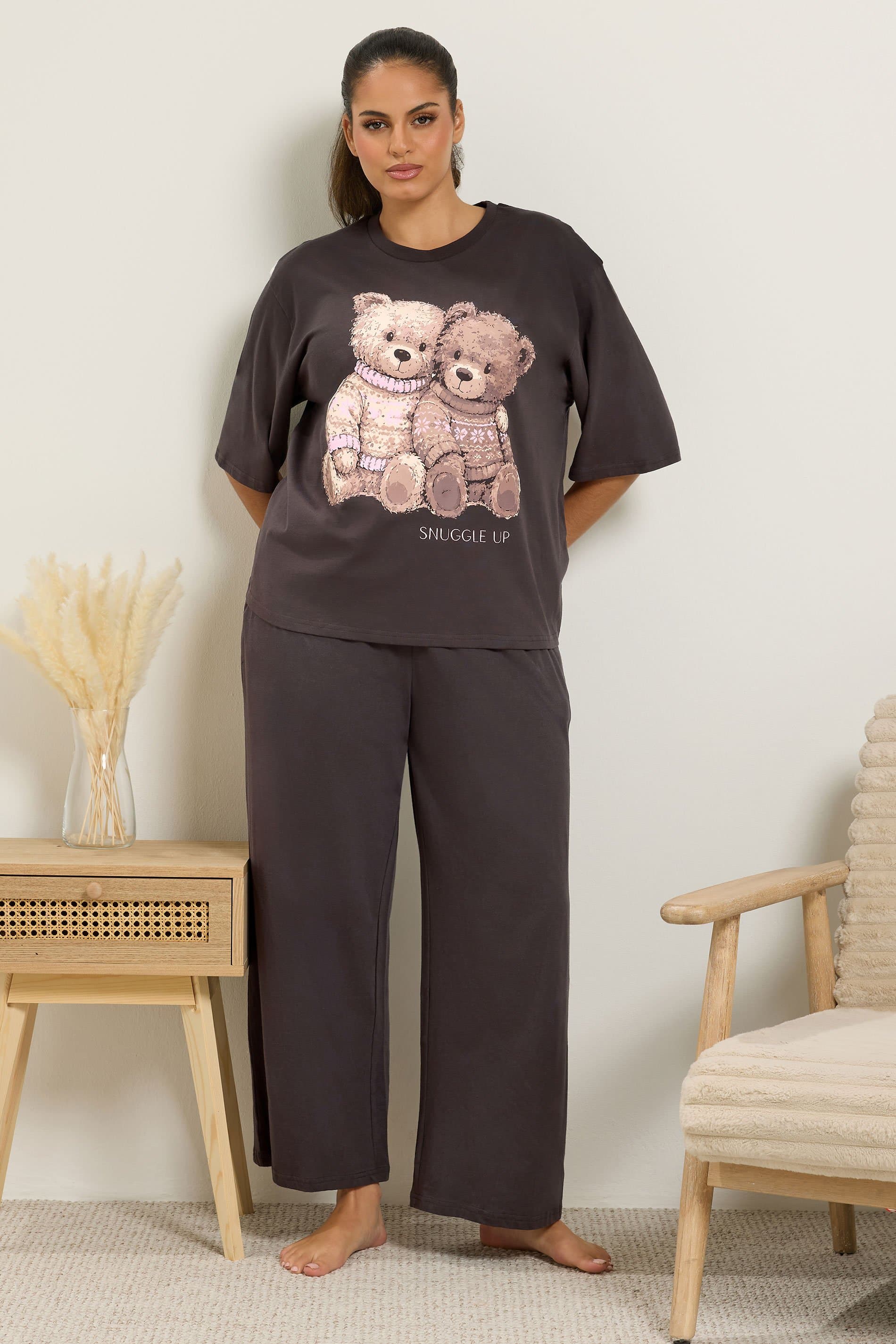 Yours Plus Size Chocolate Brown 'Snuggle Up' Teddy Print Pyjama Set