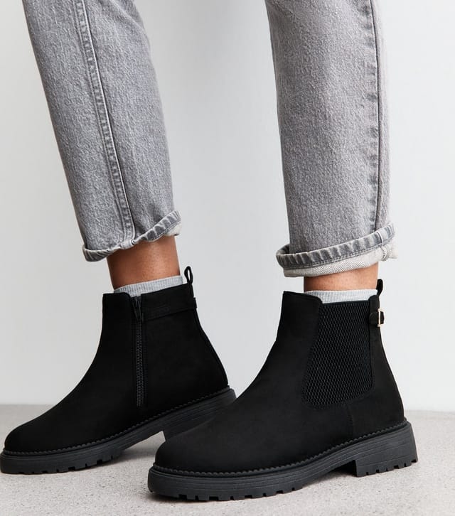 New Look Women's Wide Fit Black Faux Suede Chunky Chelsea Boots Vegan New Look - 2
