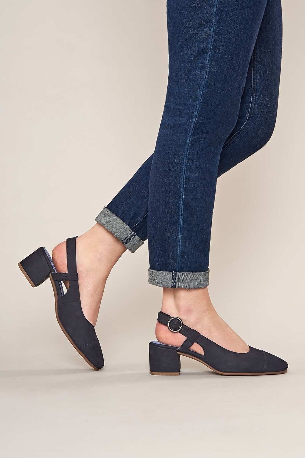 Moshulu Moshulu Women's 'Emiko' Nubuck Slingback Court Heels in Indigo