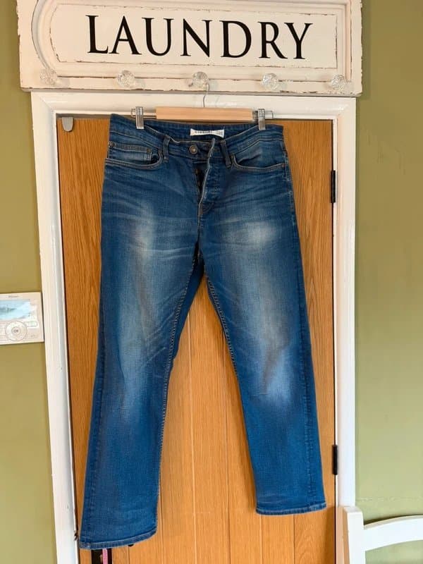 New Look New Look men’s straight button button fly jeans size 34 waist/30 leg