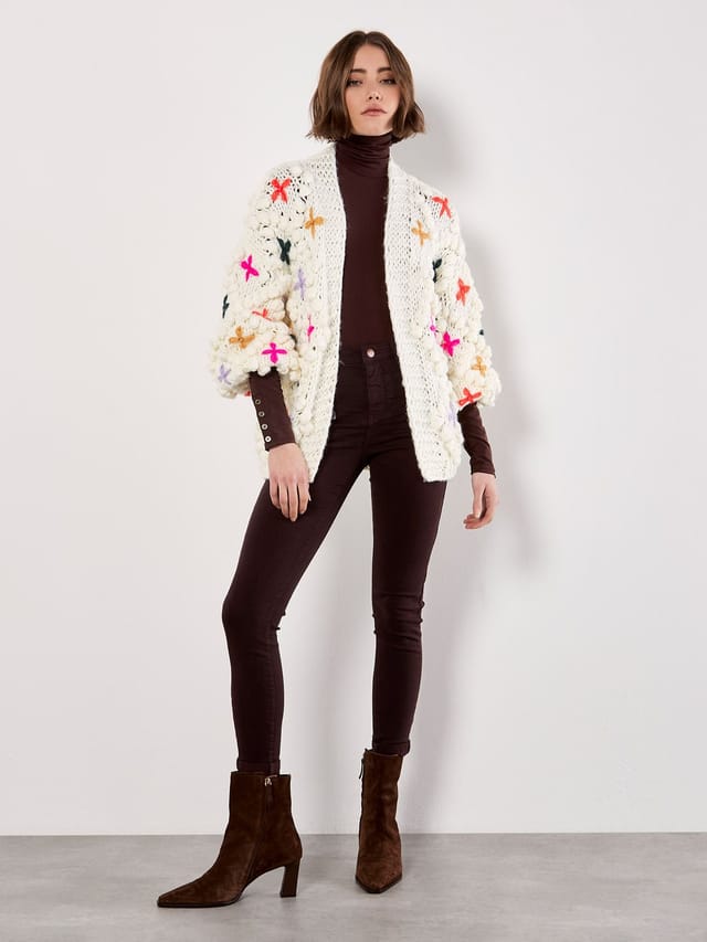 Apricot Apricot Women's Chunky Knit 3D Flower Cardigan in Cream - 2
