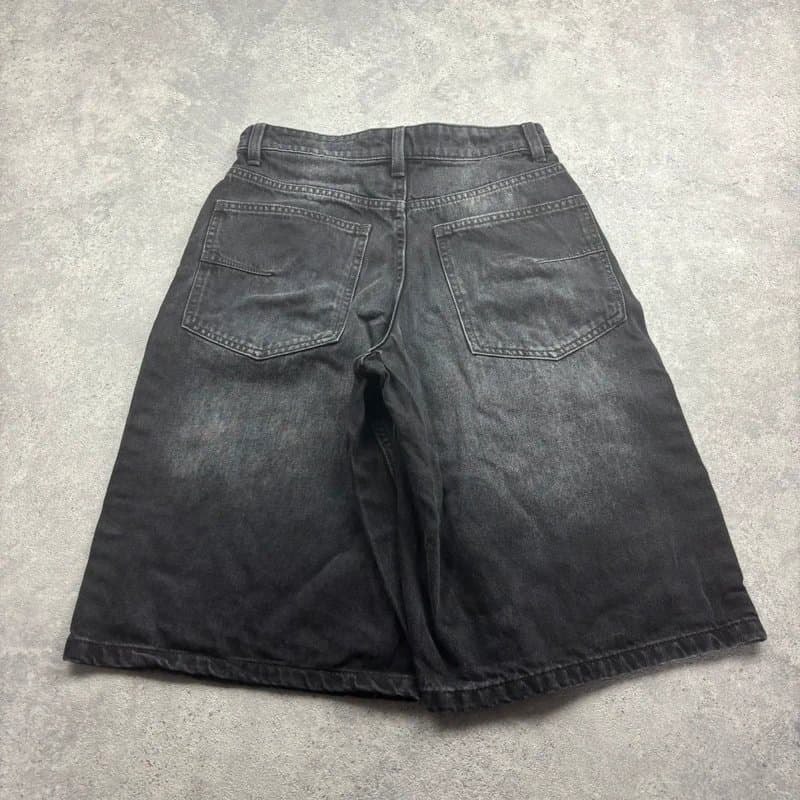 Bershka Bershka Shorts Baggy Relaxed-Fit Denim Jorts Washed Black W26