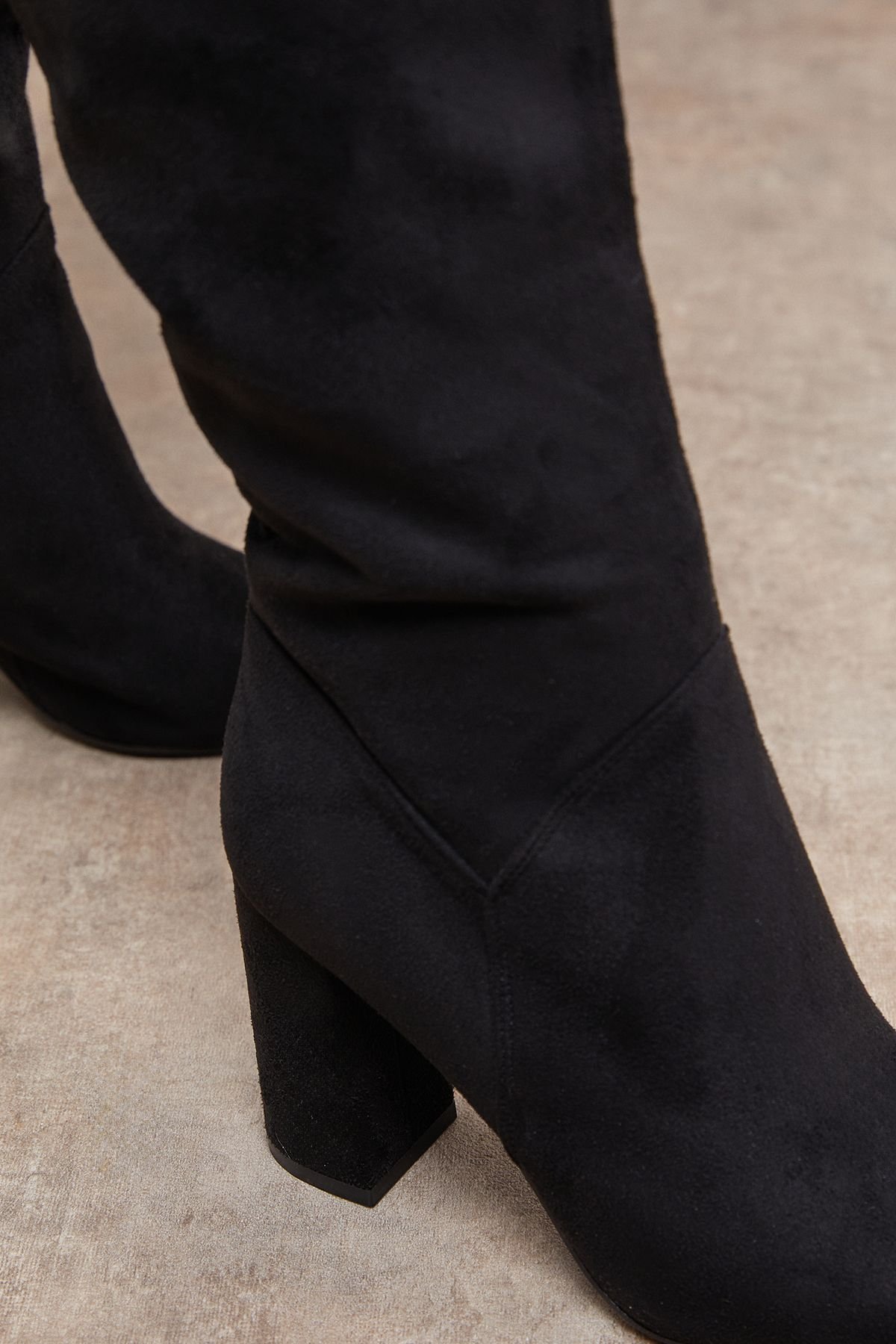 Oasis Oasis Women's Jemima Faux Suede High Block Heel Pointed Knee Boots in Natural Black - 4