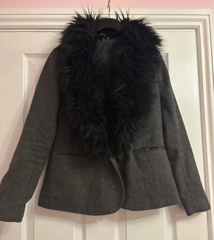 New Look New look tweed formal work smart faux fur trim jacket 10-12 same