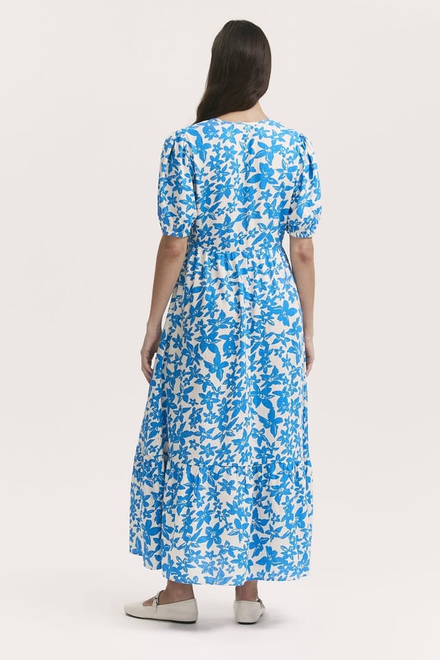 Finery London Finery London Women's Sabine Floral Tiered Midi Dress in White - 3