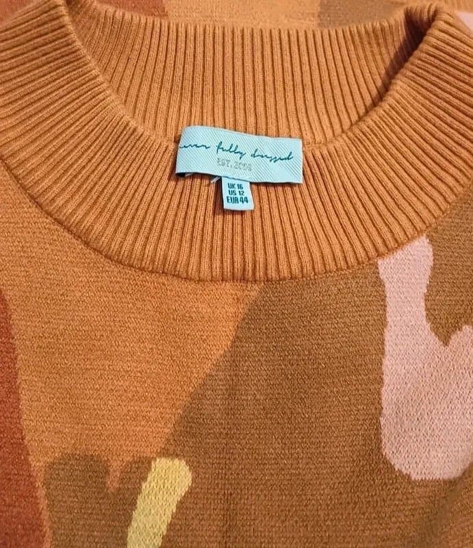 Never Fully Dressed Never Fully Dressed Abstract Print Jumper - size L/16