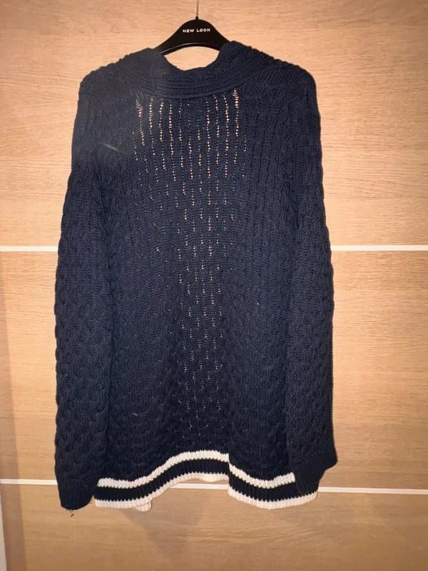 Bershka Navy & white knitted cardigan - Bershka size L - brand new without tags