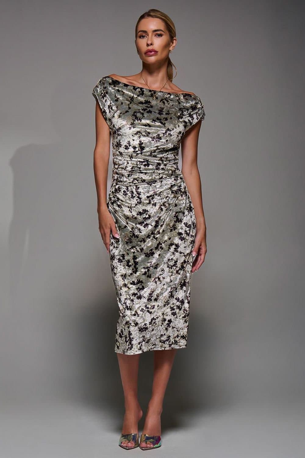 Jolie Moi Jolie Moi Women's Velvet Print Ruched Bodycon Dress in Beige