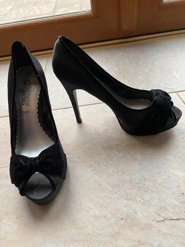 New Look Black velvet High heel stilettos