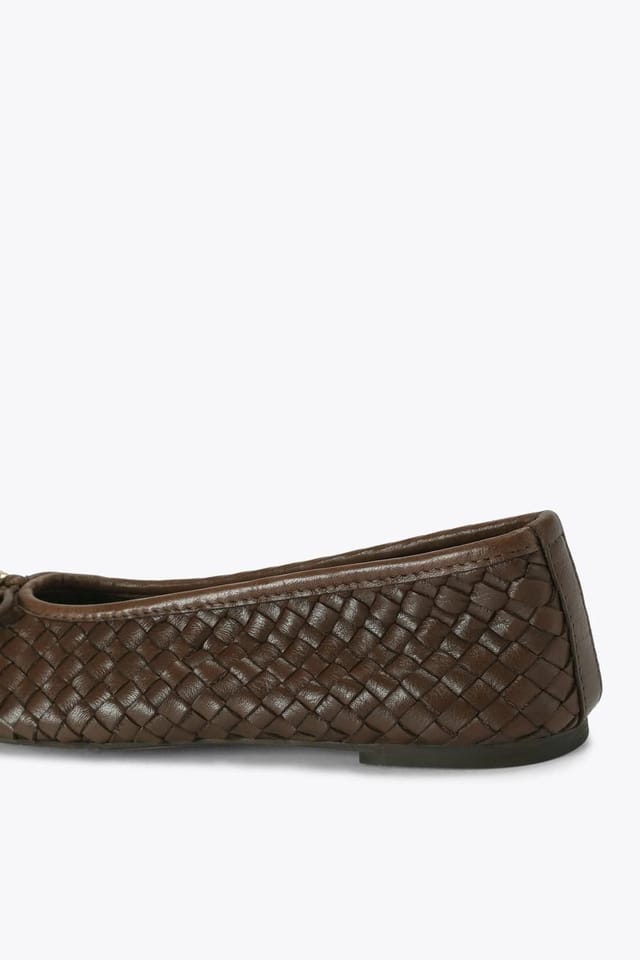 Steve Madden STEVE MADDEN Women's 'Divy Dark Brown' Leather Flats in Dark Brown - 3