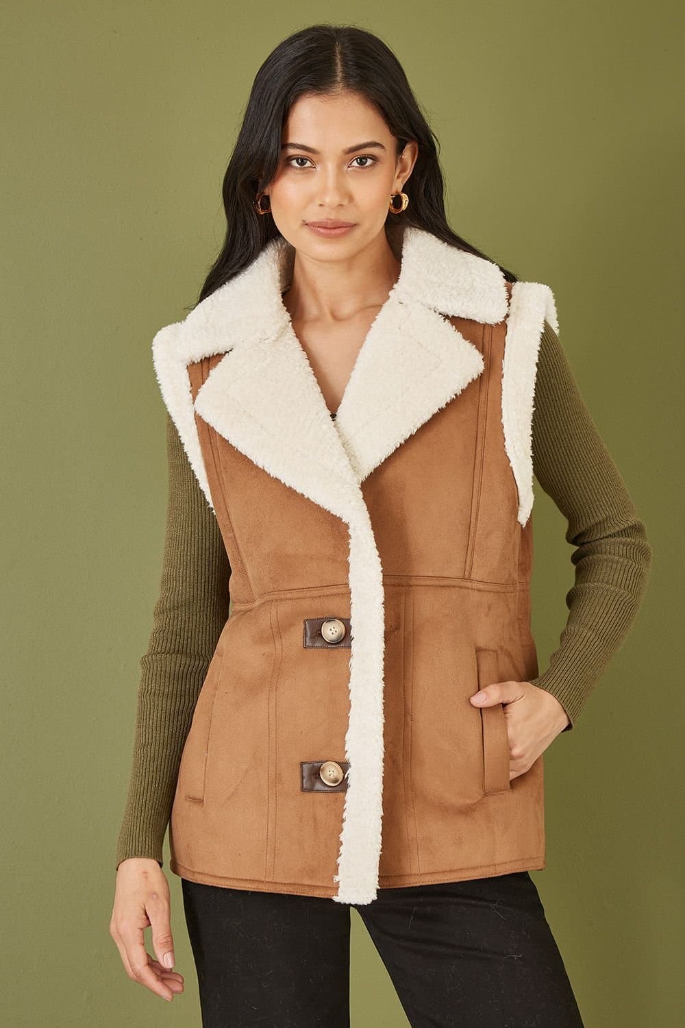 Yumi Yumi Women's Brown Sherpa Style Button Up Gilet