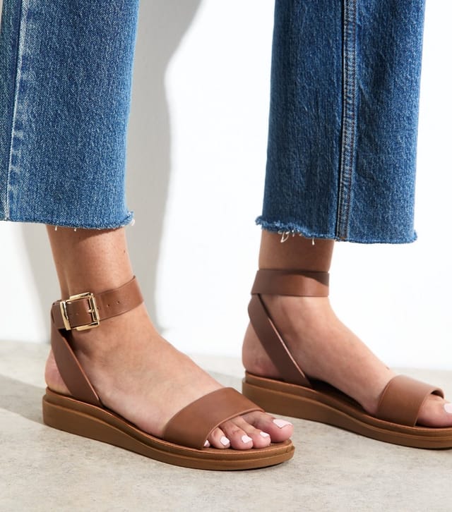 New Look Women's Tan Brown Faux Suede Open Toe Sandals Vegan New Look - 2