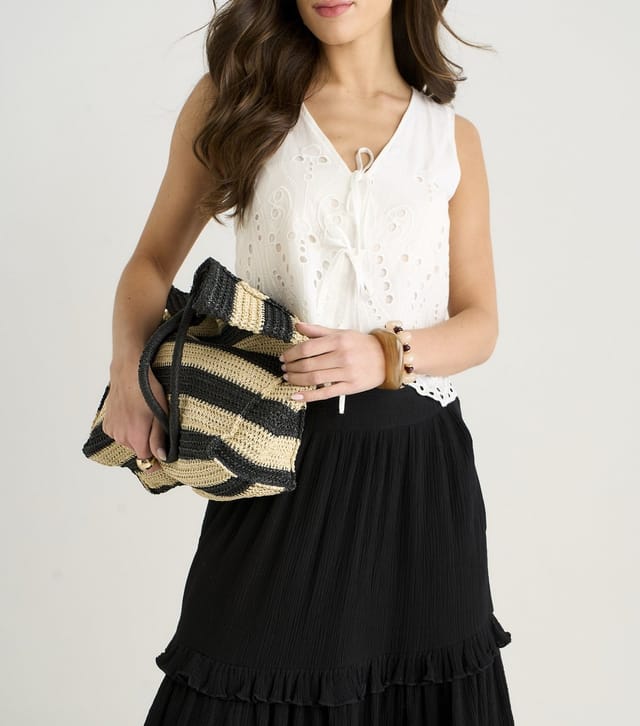 Gini London Women's White Cotton Broderie Anglaise Tie Front Waistcoat Gini London New Look - 2