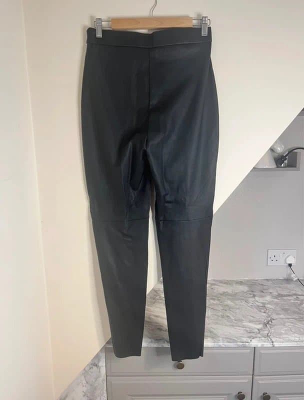 Vero Moda Vero Moda Black Skinny Leather Coated Leggings Jeggings Size Medium New with Tags