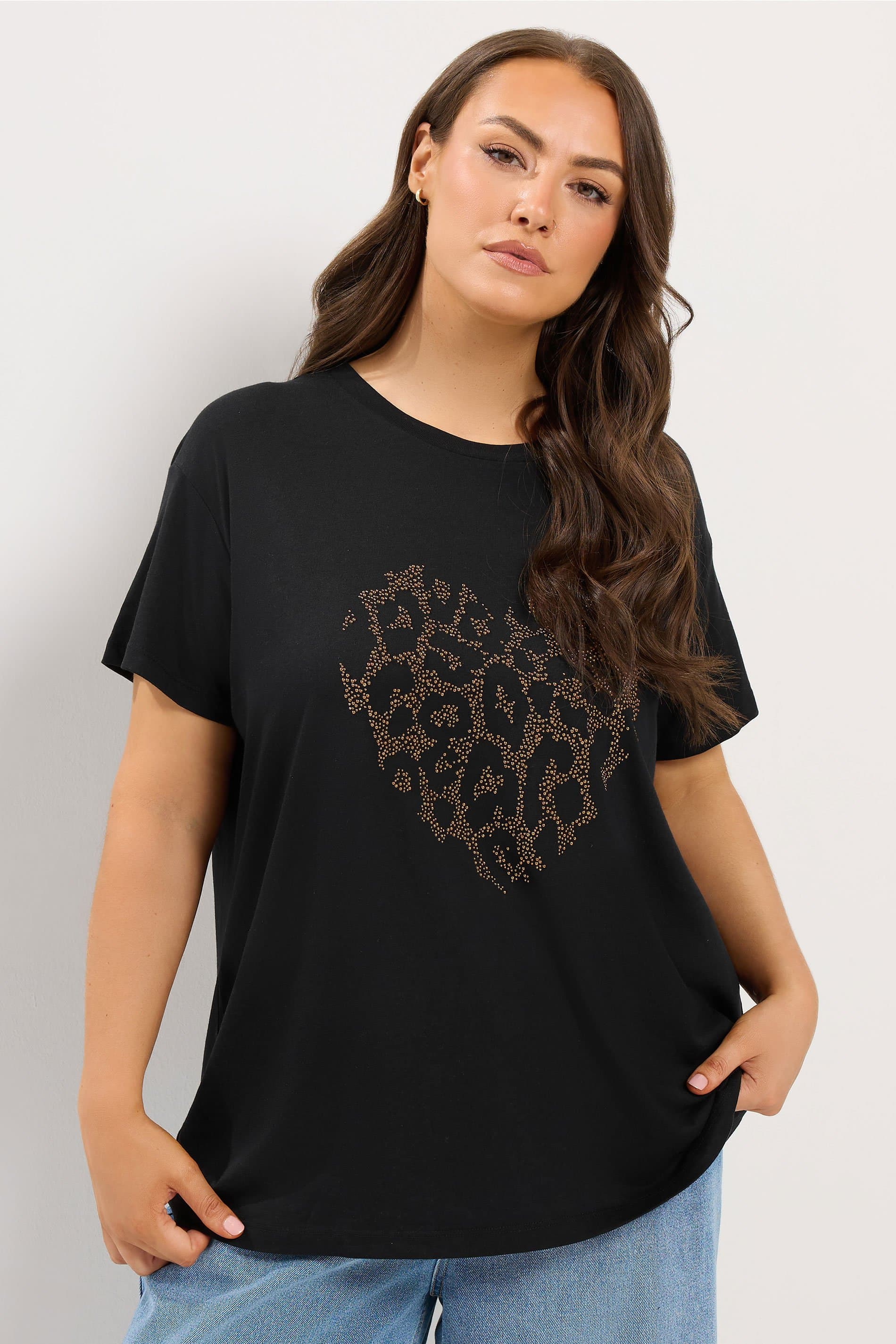 Yours Plus Size Black Studded Animal Heart Tshirt