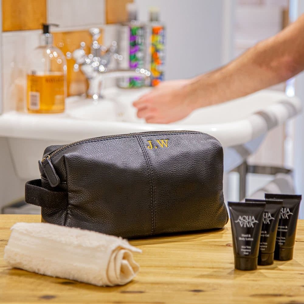 Duncan Stewart Duncan Stewart Personalised Men's Wash Bag & Face Towel Set in Black