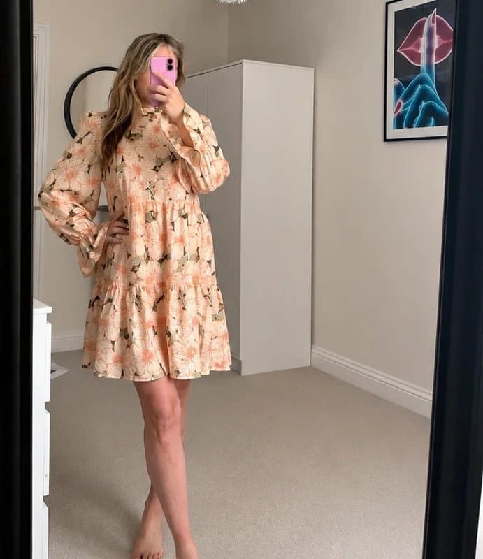 Never Fully Dressed Never Fully Dressed Peach Cream Floral Long Sleeve Dress Size 12 High Neck Pretty casual