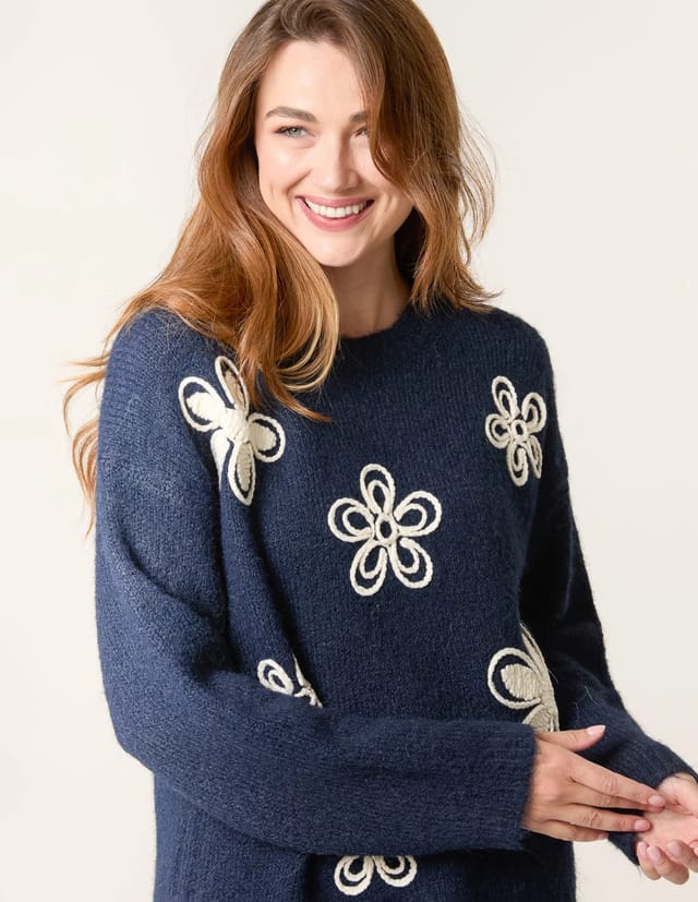 Blue Vanilla Jumper With Embroidered Flowers - 3