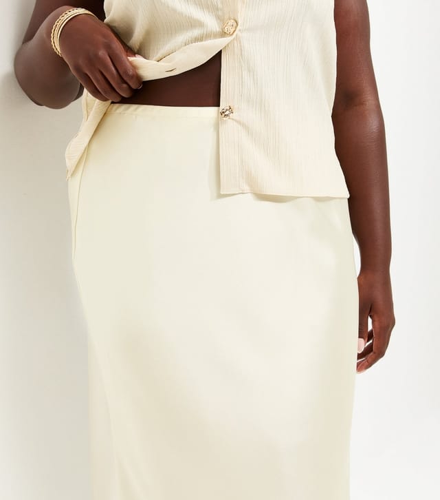 New Look Women's Plus Size Cream Satin Lace Trim Midi Skirt Curves New Look - 2