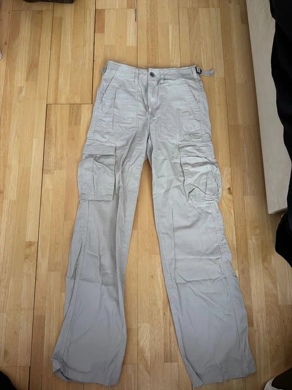 Bershka Beige/light grey  cargo straight leg