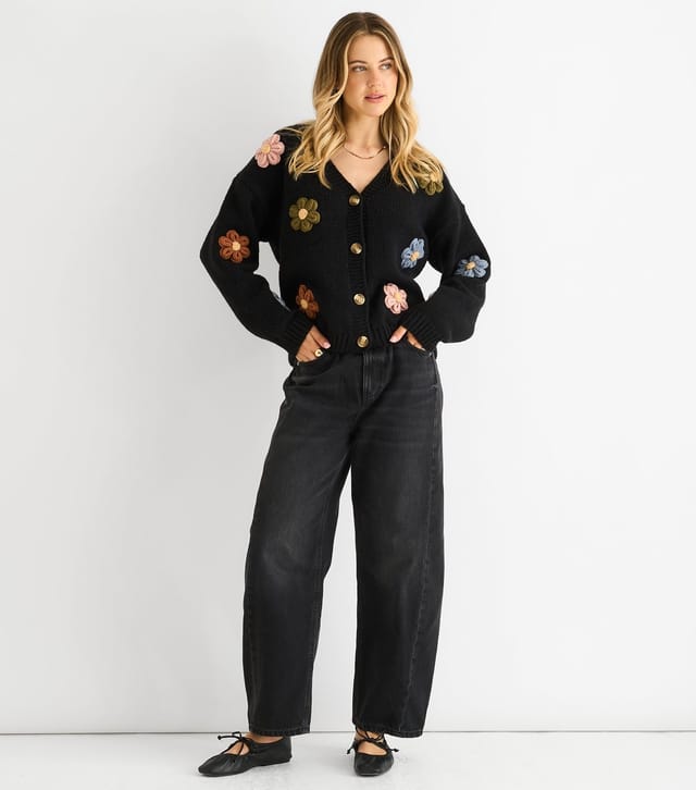 Gini London Women's Black Contrast Floral Applique Cardigan Gini London New Look - 2