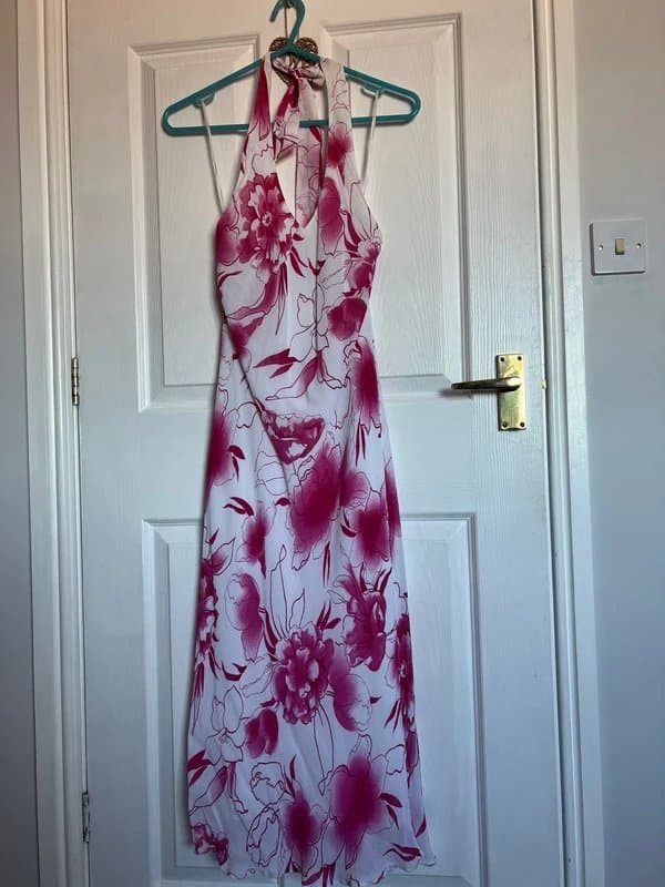 J. Taylor Beautiful halter neck fully lined dress