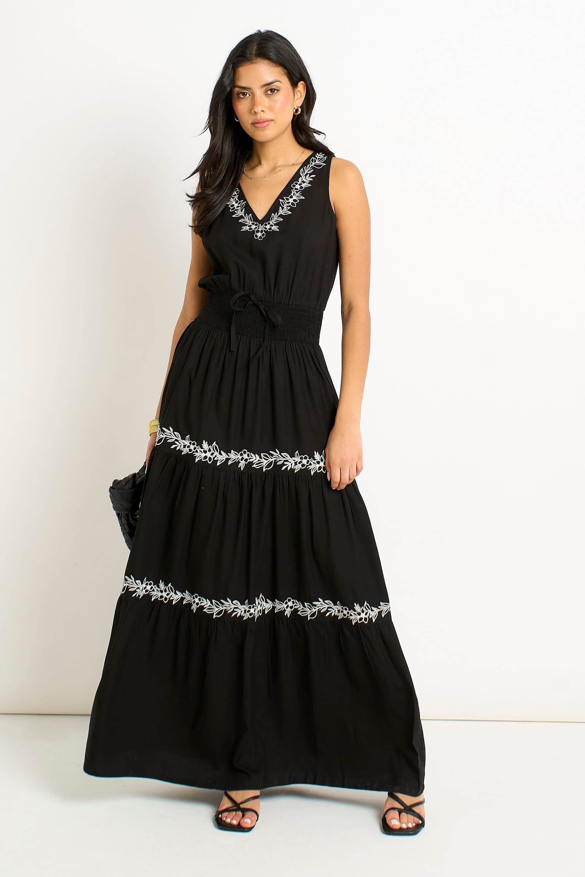 Gini London Gini London Women's Black Floral Embroidery Tiered Maxi Dress