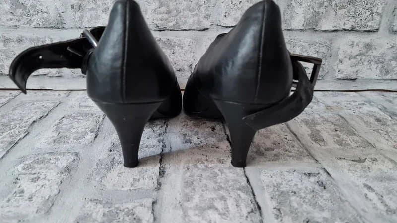 New Look New Look - Black Grommet Heels - Size 5