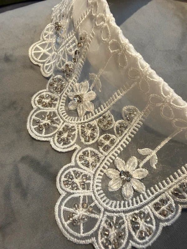 New Look Cream lace collar/choker