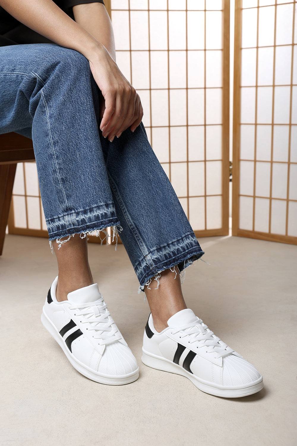 Wheres That From Where's That From Women's Yamileth Stripe Panel Detailed Trainer in White - 3