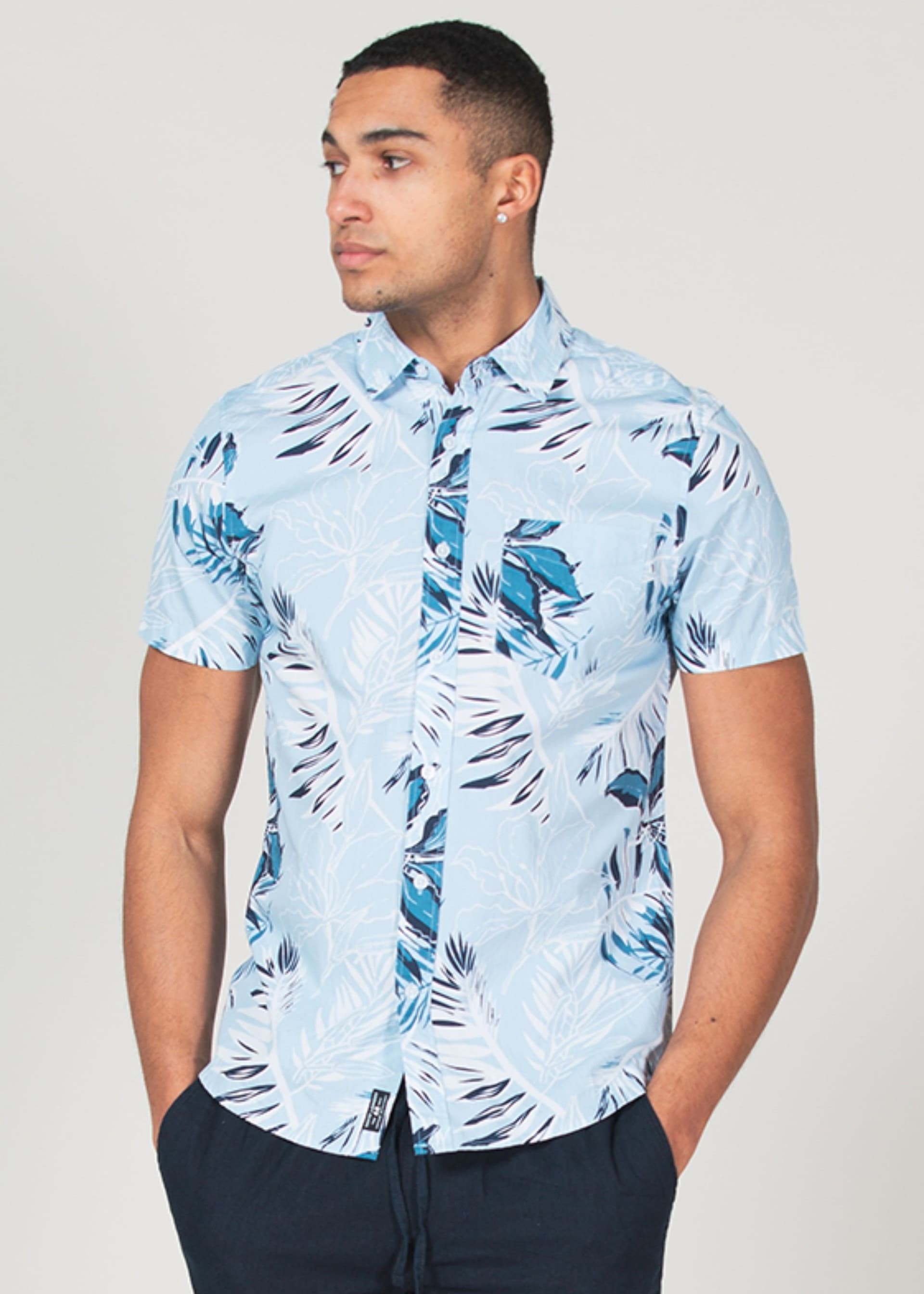 Tokyo Laundry Tokyo Laundry Men's Cotton Short Sleeve Button-Up Printed Shirt in Blue