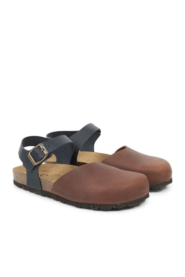 Celtic & Co Celtic & Co Women's Closed Toe Sandal in Brown - 2