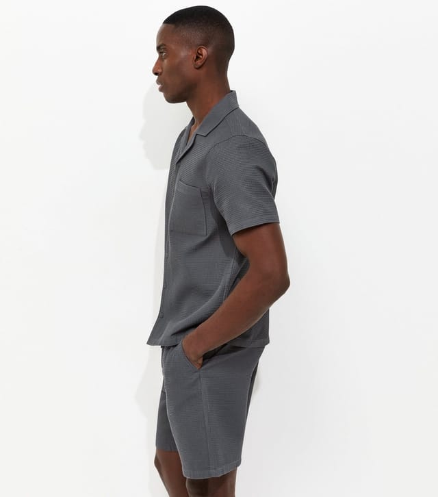 New Look Men's Dark Grey Regular Waffle Shirt New Look - 2
