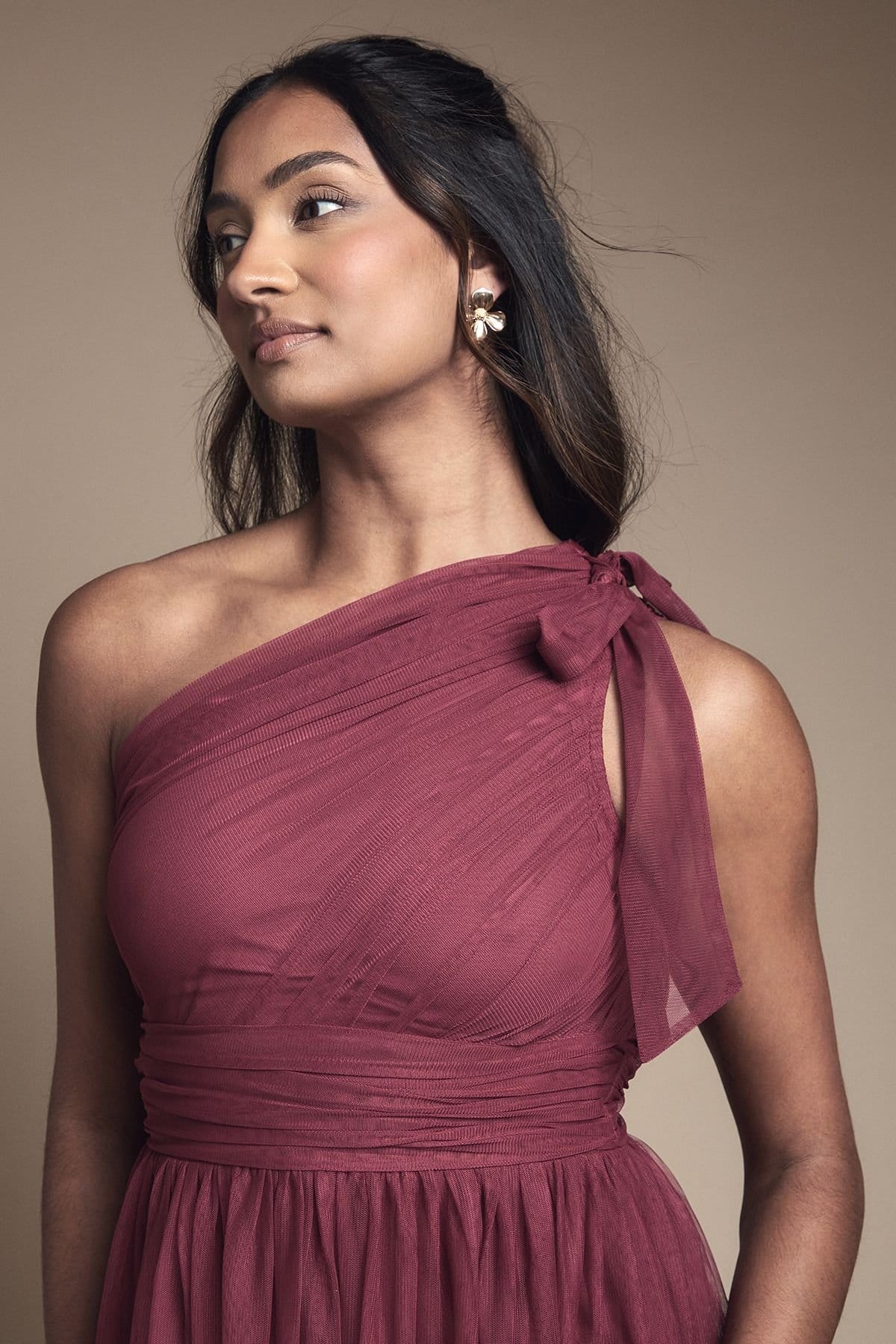 Oasis Oasis Women's Pleated Mesh One Shoulder Tiered Maxi Bridesmaid Maxi Dress in Berry - 4