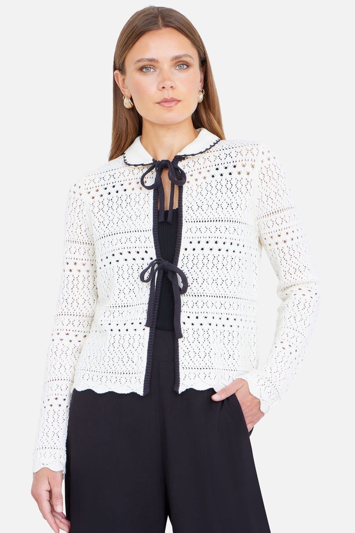 Yumi Yumi Women's Ivory Crochet Knitted Cardigan With Peter Pan Collar in Off-White