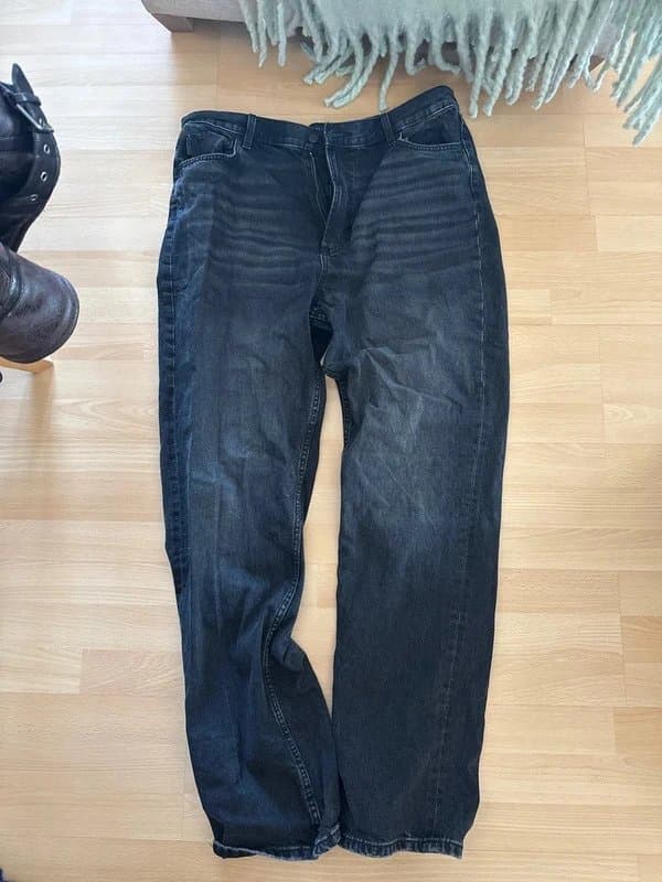 ASOS Design ASOS black straight jeans