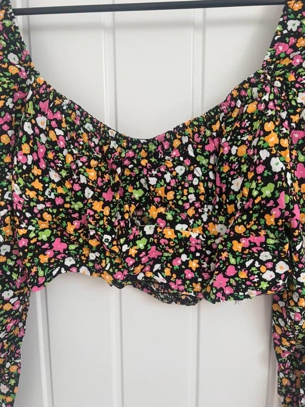 Bershka Women’s Bershka Floral Ruched Crop Top Size M