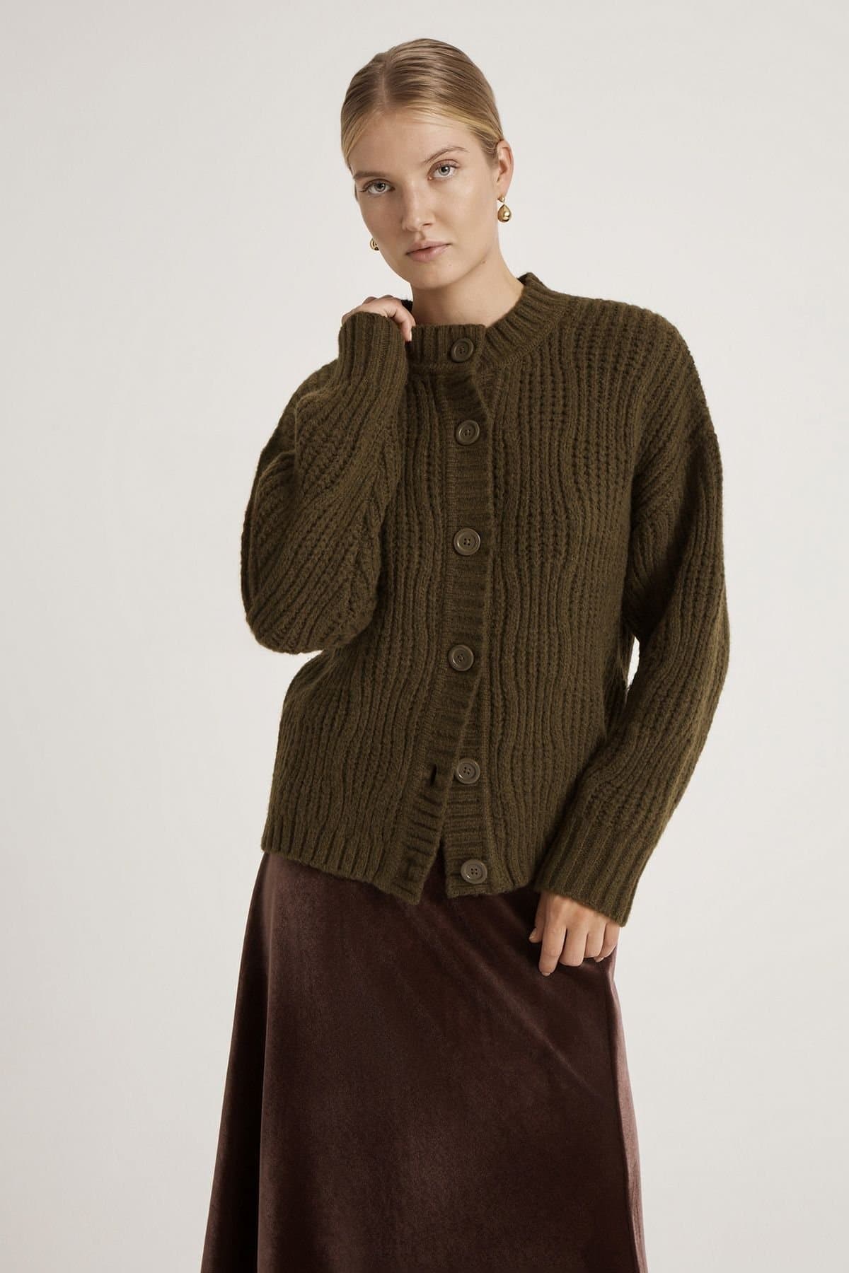 Finery London Finery London Women's Ailsa Round Neck Knitted Cardigan in Dark Olive