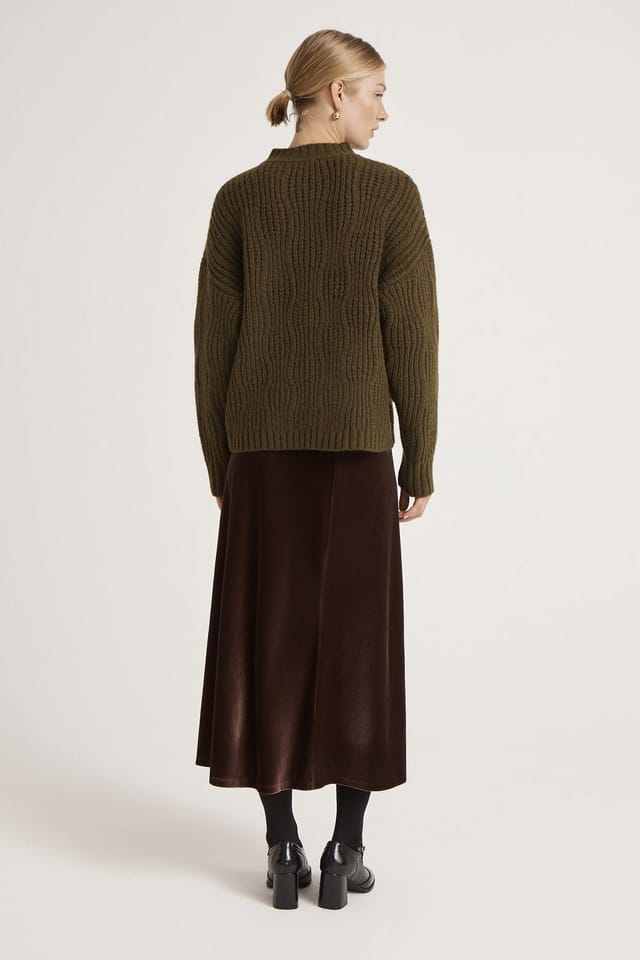 Finery London Finery London Women's Ailsa Round Neck Knitted Cardigan in Dark Olive - 3