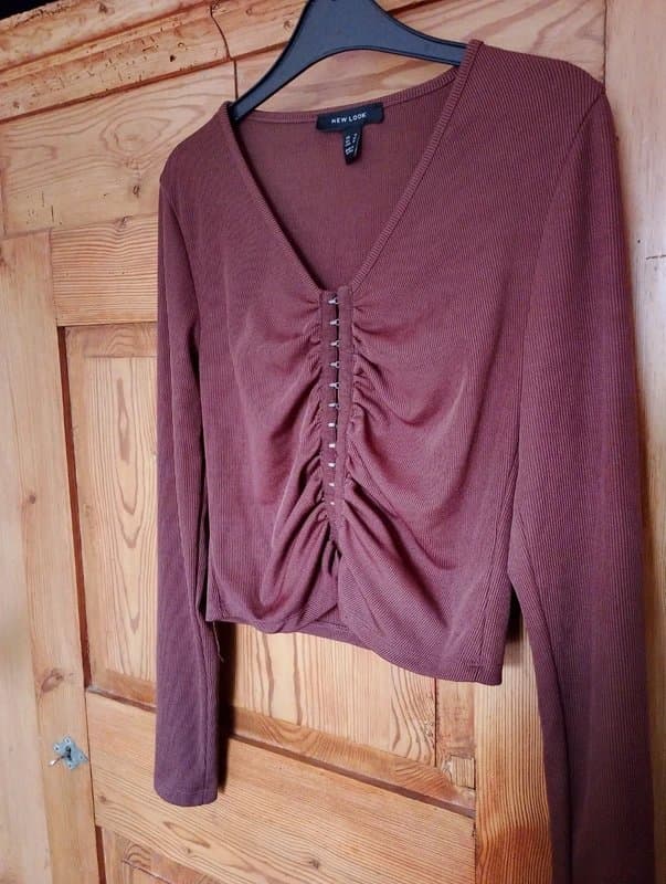 New Look Ruched clip front brown long sleeved top