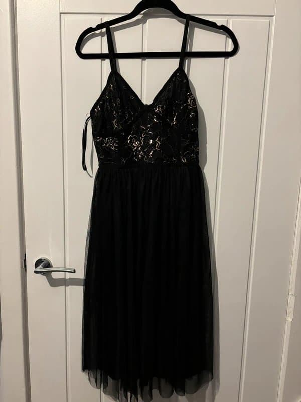 New Look Tulle black and gold dress