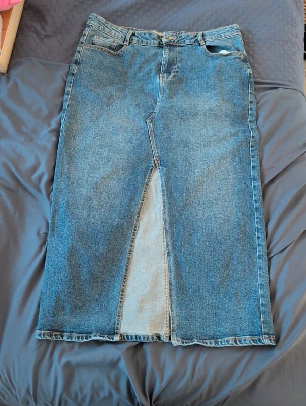 New Look New Look Kind Curves Denim Maxi Skirt Size 18 Blue Front Split VGC