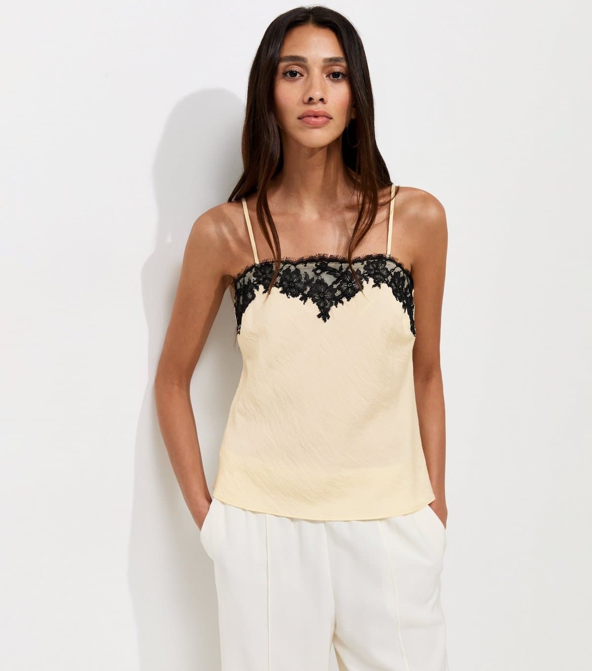 New Look Women's Cream Woven Lace Trim Cami Top New Look