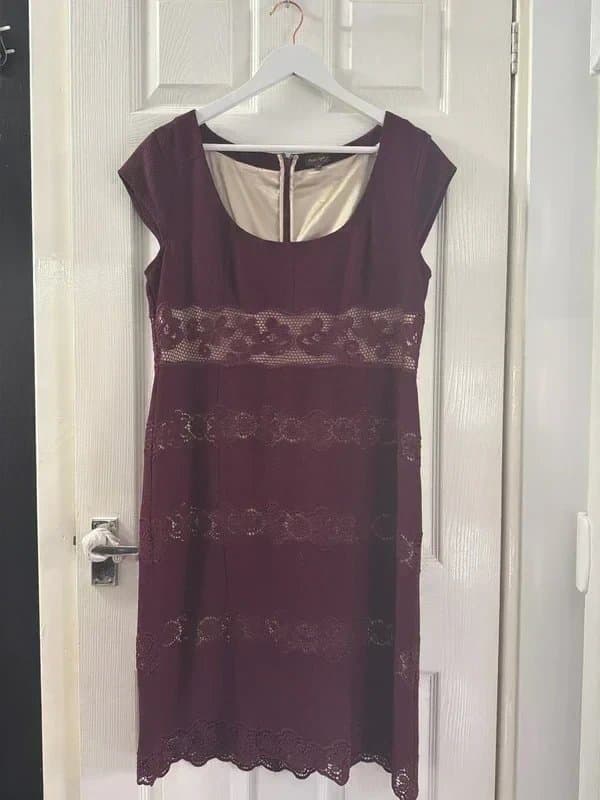Phase Eight Phase 8 raspberry lace trim cap sleeve lined spec occasion/evening dress Size 16