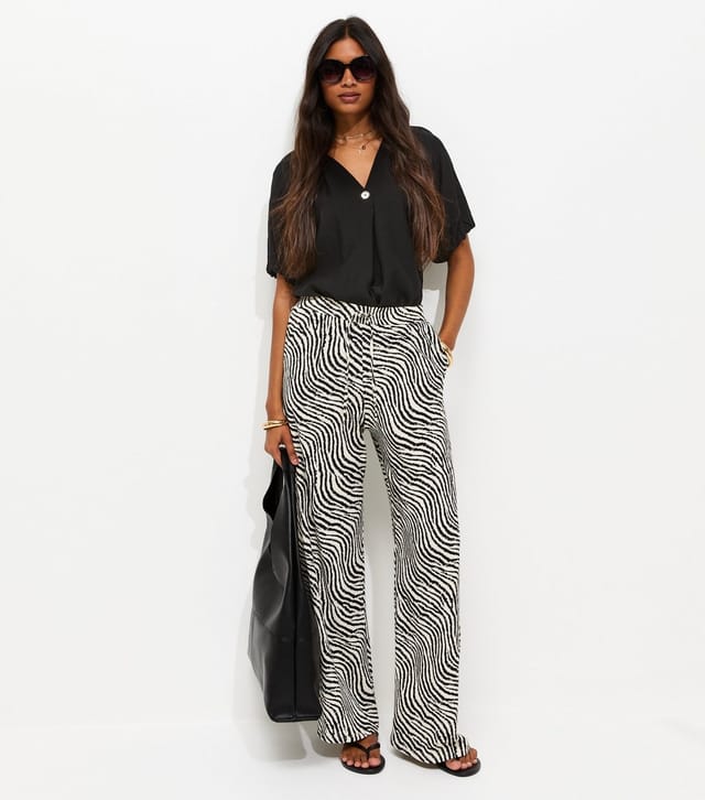 New Look Women's Brown Zebra Print Crinkle Texture Wide Leg Trousers New Look - 3
