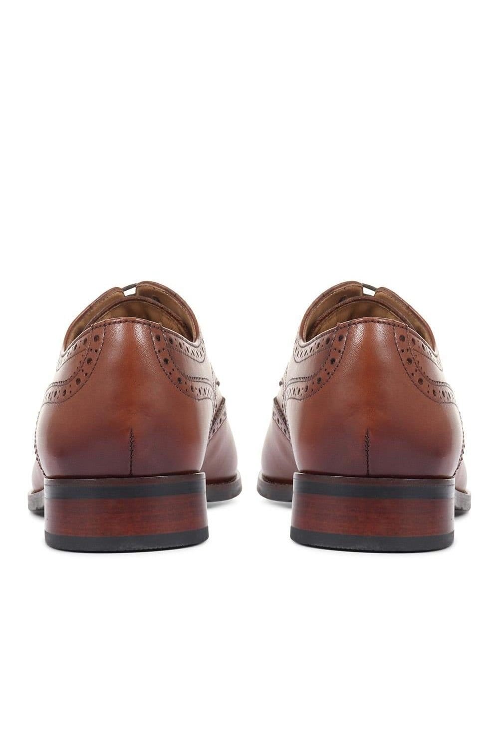 Jones Bootmaker Jones Bootmaker Manning Wide-Fit Men's Brogues in Light Brown - 4