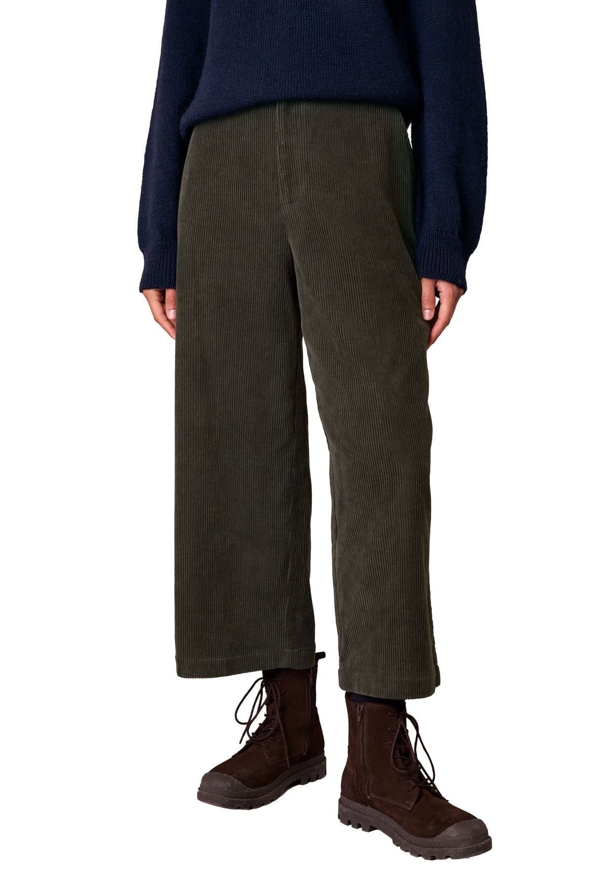 Celtic & Co Celtic & Co Dark Olive Corduroy Crop Culottes