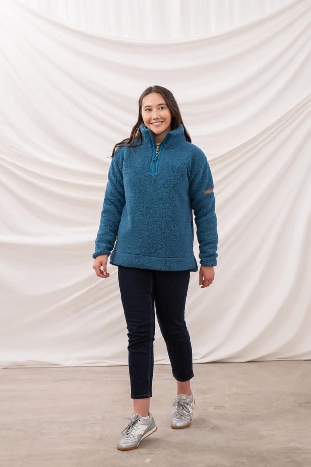 Lighthouse Clothing Lighthouse Clothing Women's Coast Fleece in Teal - 2