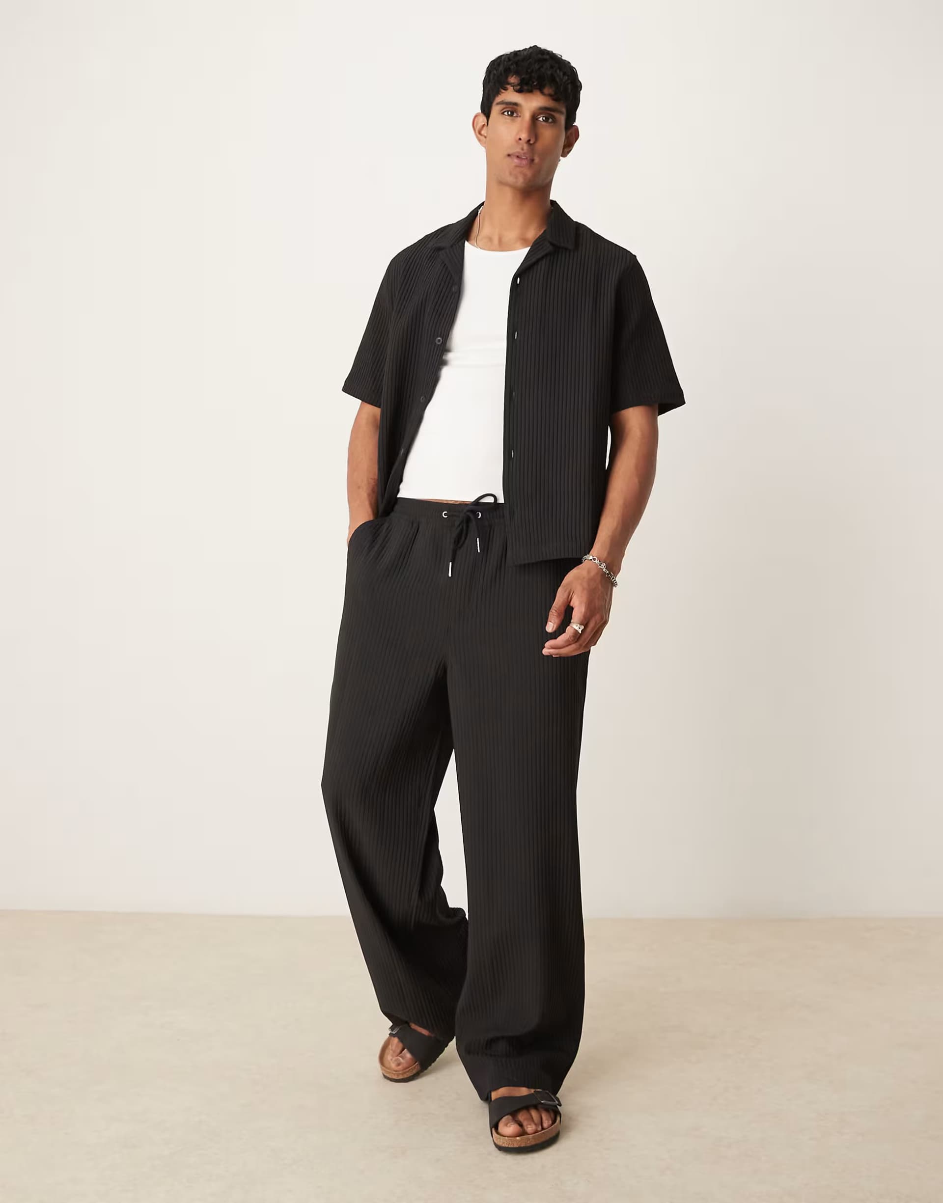 ASOS ASOS DESIGN co-ord wide leg plisse trousers in black