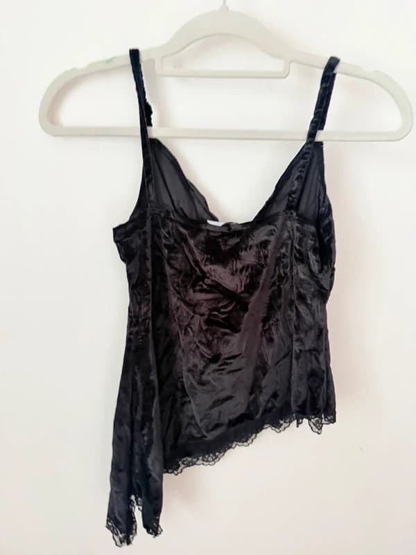 ASOS Design Asos asymmetric hem velvet cami with lace trim detail in black